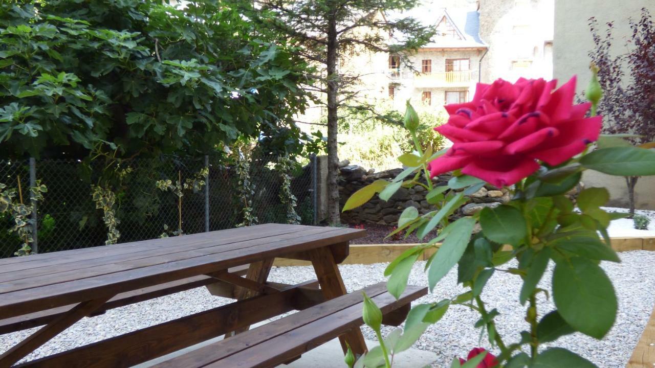 Parc Apartaments Rialp Esterno foto